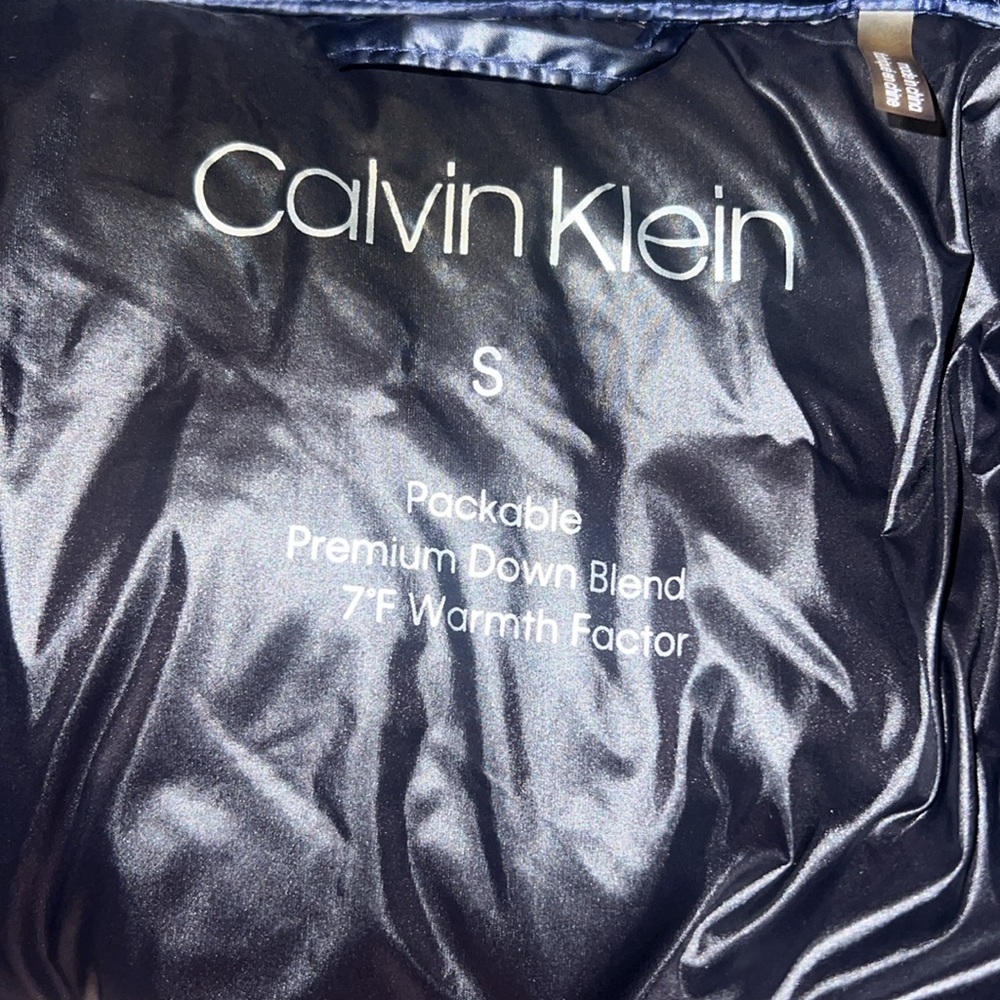 Blue Packable Down Jacket Size Small Detachable H… - image 2